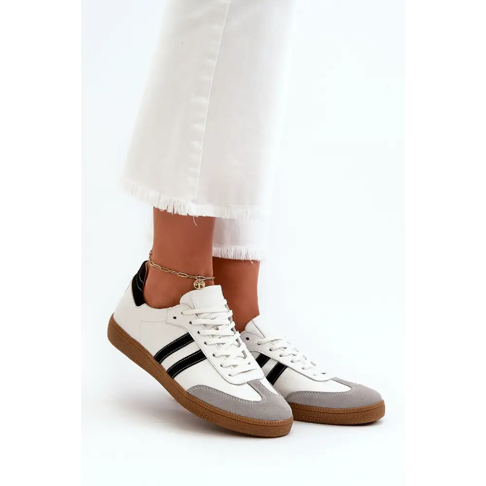 Stylish Women's Leather Sneakers for Comfort and Everyday Dress - Total Trendz