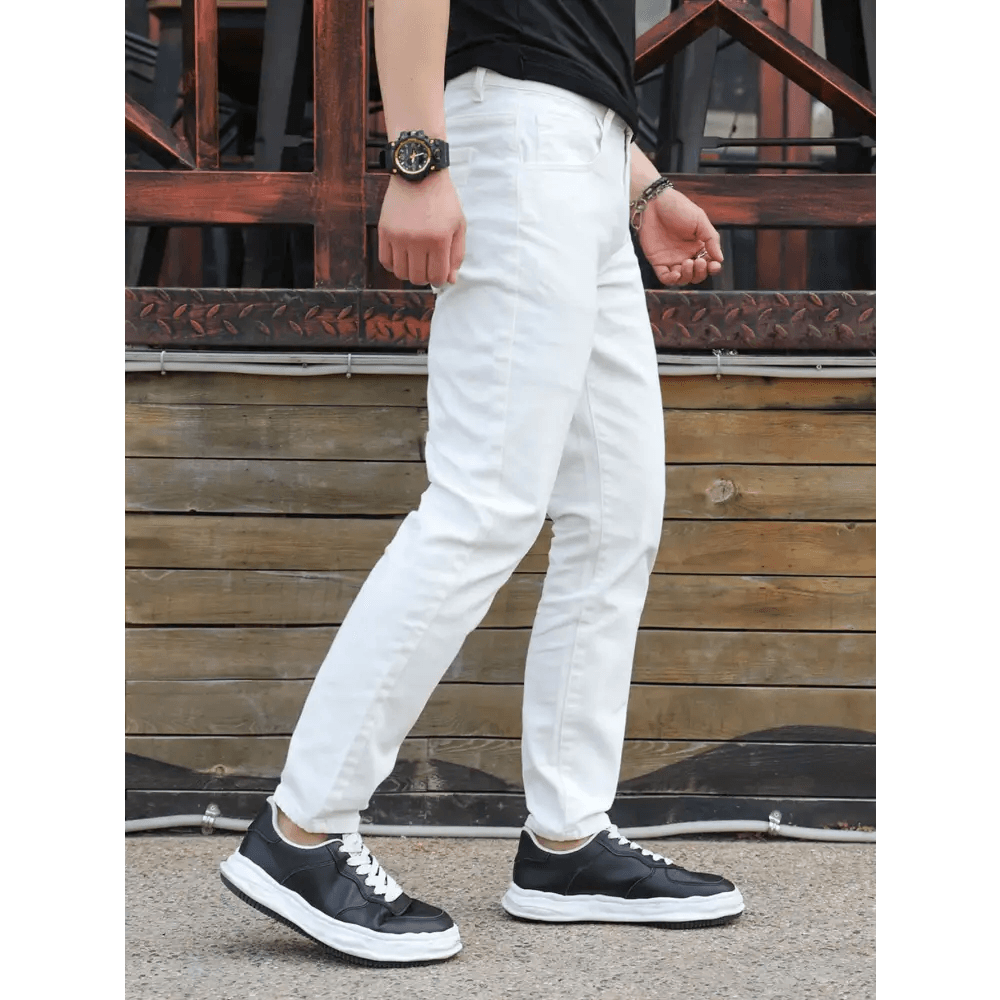 White Straight Leg Denim Jeans with Regular Fit Type for Everyday Clothing - Total Trendz